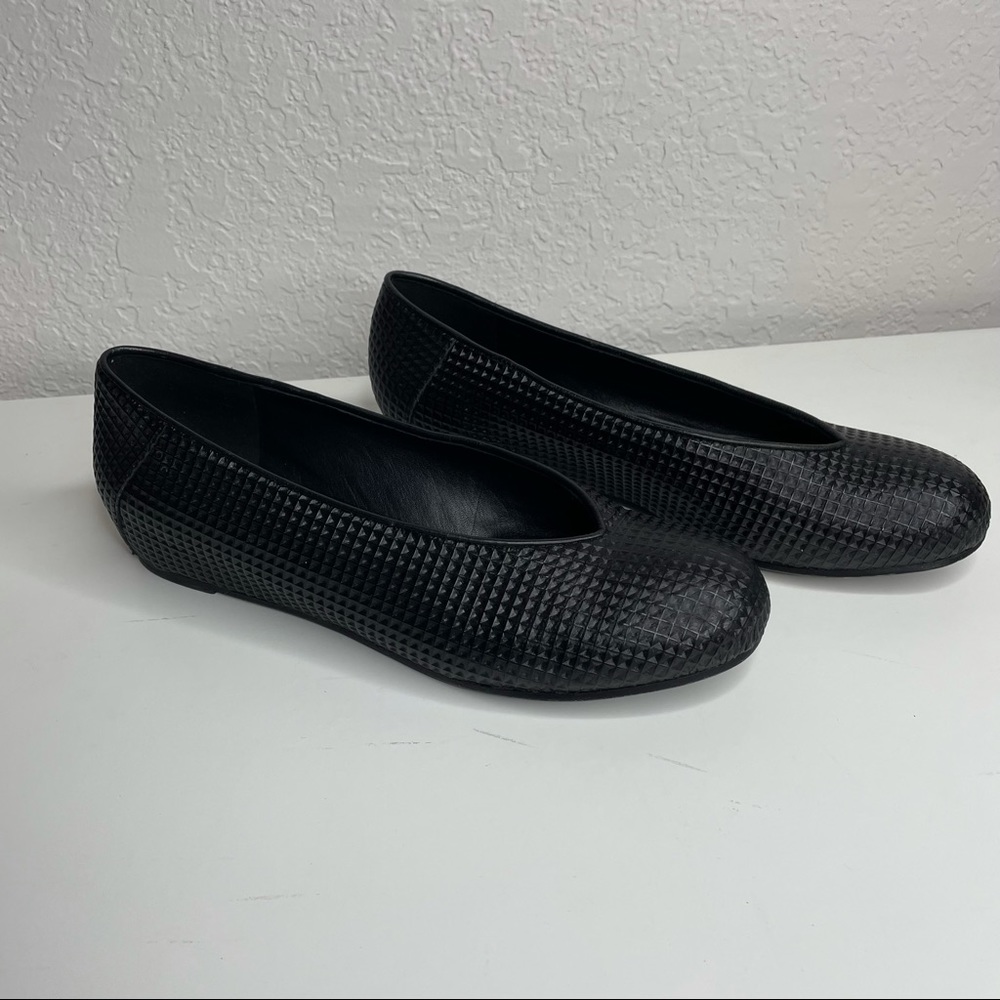 Eileen Fisher textured canoe mini wedge flat